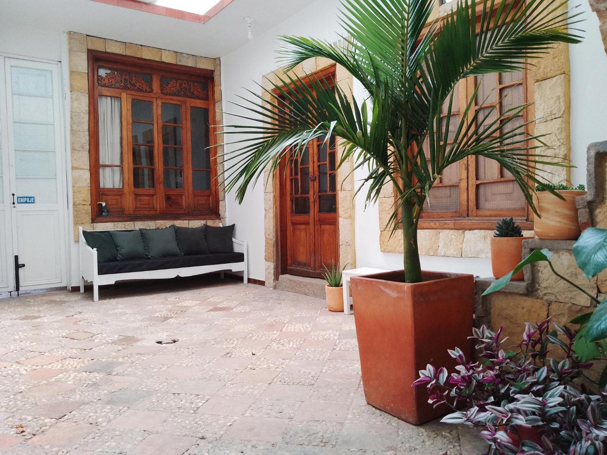 Bed and Breakfast Casita De Piedra Богота Экстерьер фото